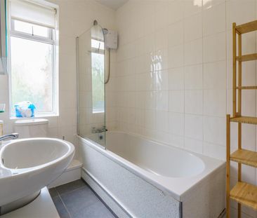2 bed flat to rent in Cornel Road, Newcastle Upon Tyne, NE7 - Photo 2