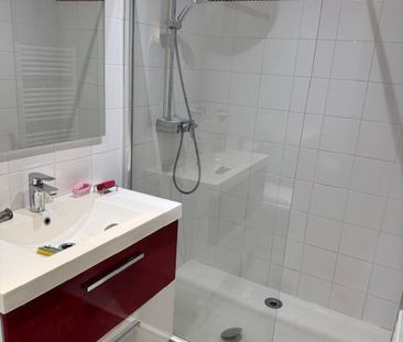 Location Appartement 2 pièces 45m² CARCASSONNE 11000 - Photo 6