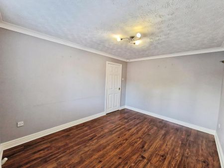 3 bedroom terraced house to rent - Photo 4