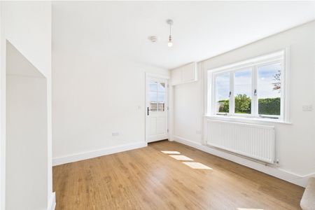 Travellers Corner, West End Road, Mortimer Common, Reading, RG7 - Photo 4
