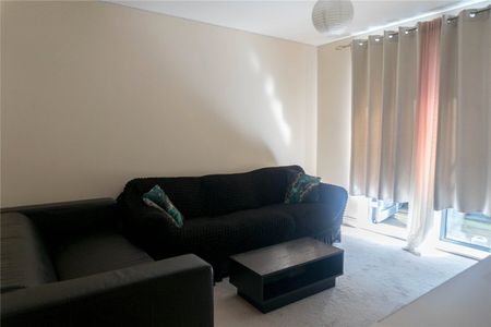 2 Needleman Close, Colindale, London, NW9 - Photo 2