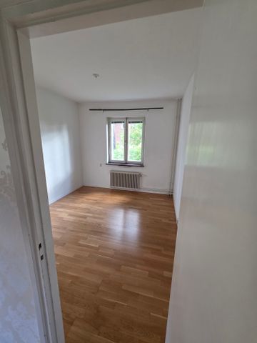 Tulegatan, Sundbyberg - Photo 2