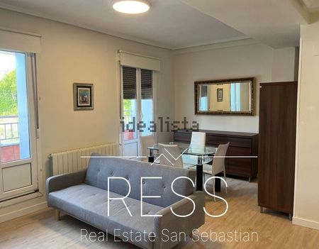 Alquiler de ático en Calle José María Salaberría, 7 - Photo 4