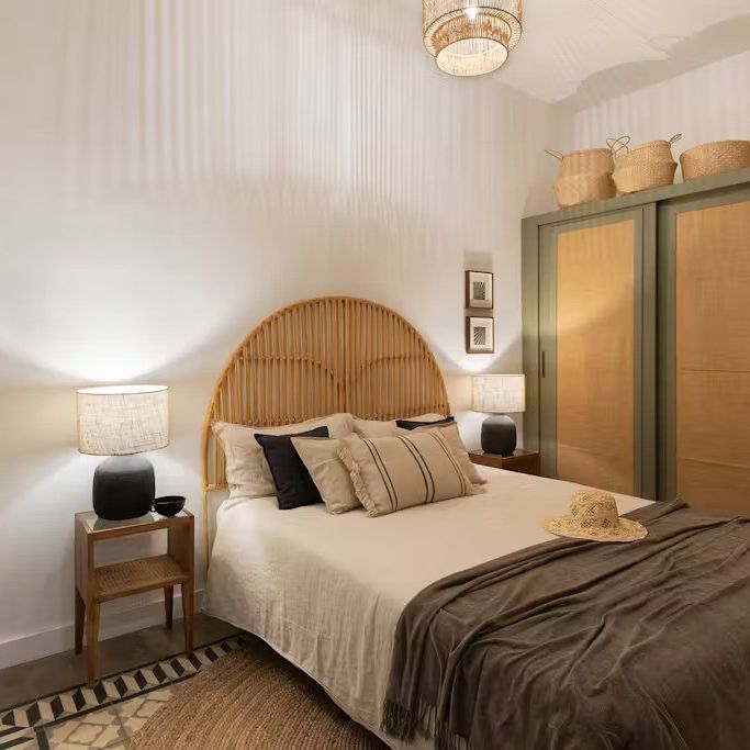 Carrer de Roger de Llúria, Barcelona, Catalonia 08009 - Photo 1