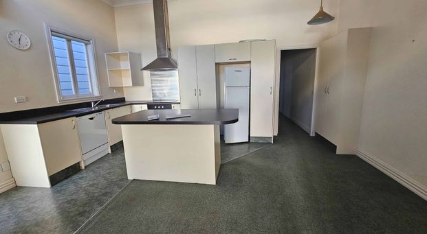 Oriental Bay - Photo 1