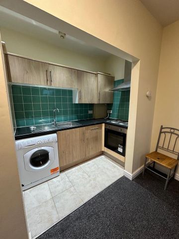 3 bedroom apartment to rent - Photo 5