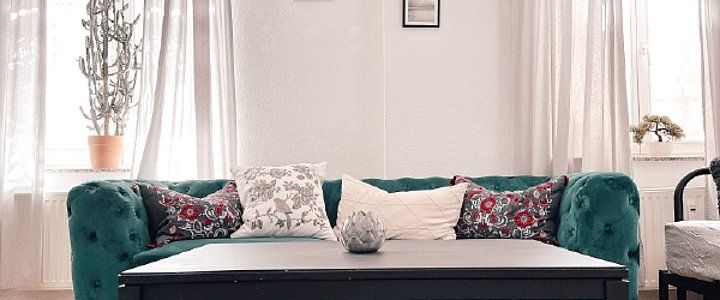 XXL-Wohnzimmer l 1.OG l Balkon l im Herzen von Zwickau - Photo 1