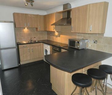 2 bedroom flat to rent - Photo 6
