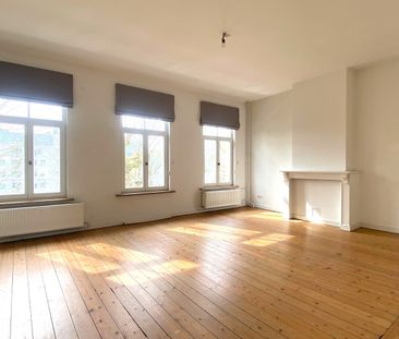 Exclusief herenhuis met tuin gelegen aan de Coupure - Photo 2