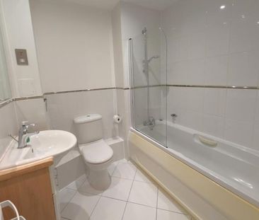 Centrium, Woking - 2 bedrooms Property for lettings - Seymours - Photo 3