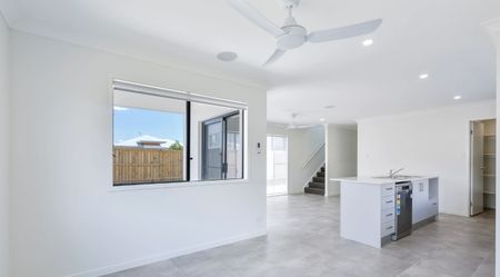 2 Wheeler Road, Burpengary East QLD 4505 - House For Rent - $670 | Domain - Photo 2