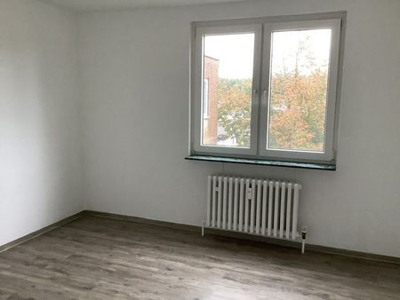 Geräumige 3-Zimmer-Wohnung mit Balkon - Photo 2