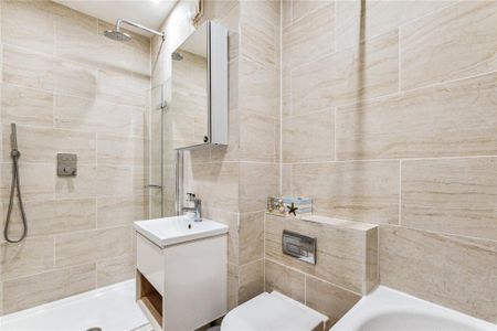 3 bedroom apartment to rent - Photo 5