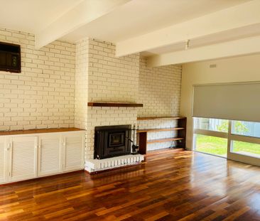 Spacious Family Living in Prime Location - Photo 2