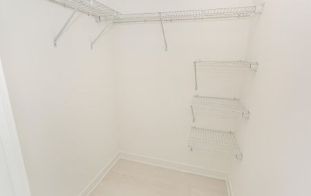 For Lease - 4675 Metcalfe Avenue Unit# 806, Mississauga, Ontario - Photo 5