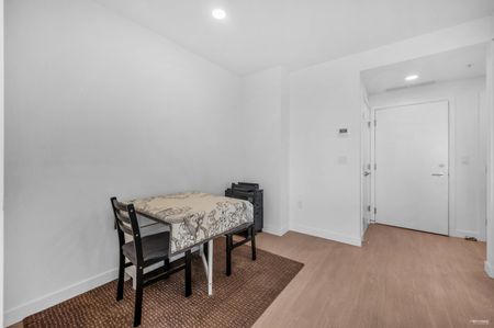 7769 Park Crescent #1607, Burnaby, BC V3N0J7 - Photo 5