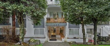 North Garden Apartments | 225 North Garden Drive, Vancouver - Photo 1