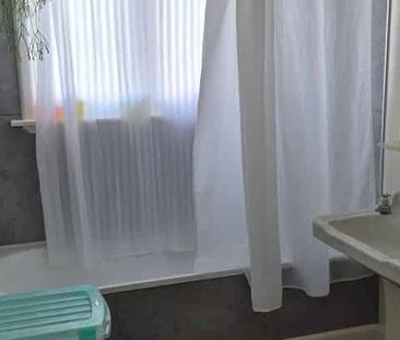 Charming 3BR Oamaru Home for Rent - Photo 3