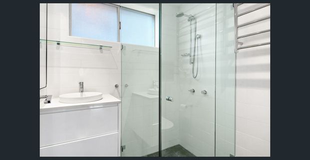 Quiet, Convenient and Full of Natural Light - Photo 1