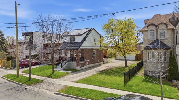 For Lease - 1049 Glencairn Avenue Unit# MAIN HOUSE UPPER, Toronto, Ontario - Photo 1