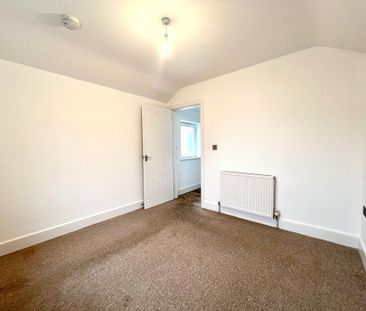 2 bed apartment to rent in Warbro Road, Torquay, TQ1 - Photo 5