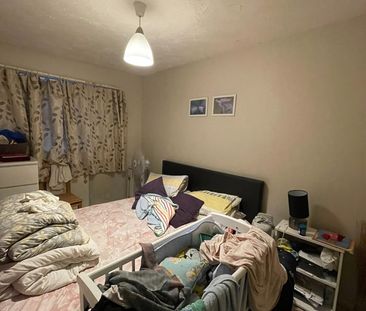 2 Bed Flat, Adeliza Close, IG11 - Photo 1