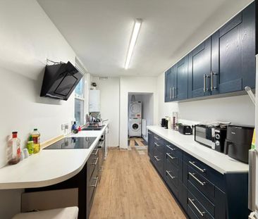 3 bedroom terraced house to rent - Photo 6