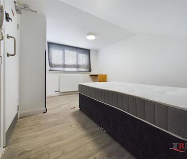 House share to rent - Photo 1