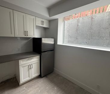 841 Grenon Ave - Photo 4