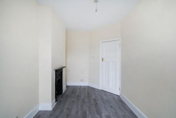5 bedroom semi-detached house to rent - Photo 1