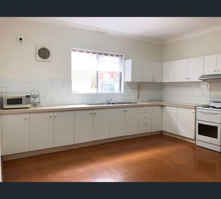 2/29 McKern Street, Campsie, NSW 2194 - Photo 3