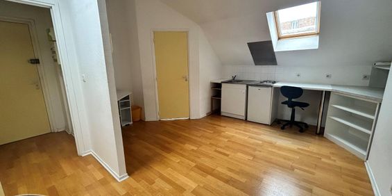 Location Appartement 1 pièce 19m² LILLE 59000 - Photo 3