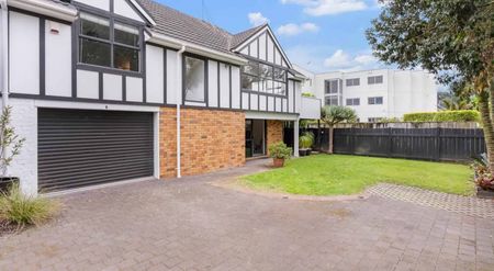 Beachside Home - Photo 4