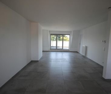 Prachtig penthouse (121 m²) met zonnig terras, parking en lift rech... - Photo 6