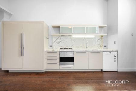 NEW YORK STYLE LOFT IN THE ICONIC HERALD SUN BUILDING – UNFURNISHED - Photo 5