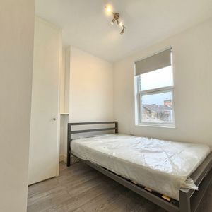 Studio Flat, West Green Road, N15 - Photo 2