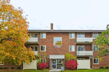 1123-1131 Royal York Road Apartments — 1 Bedroom available at 1123-1131 Royal York Road, London - Photo 4