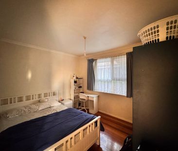 Mount Waverley - Photo 5