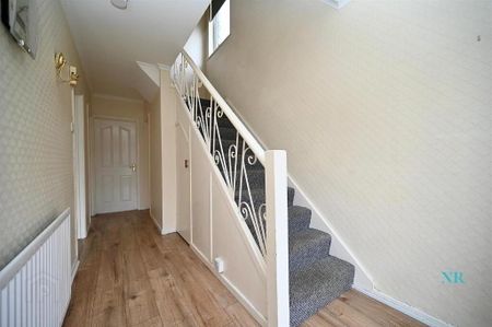 32 Orangefield Drive South, Belfast, BT5 6DL - Photo 2
