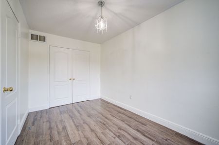 For Lease - 27 Macmillan Avenue, Whitby, Ontario - Photo 3