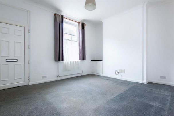 2 bedroom House To Let - Photo 1