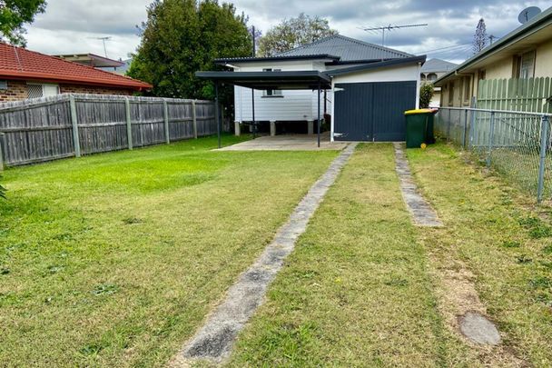 13 Pansy Street, Wynnum. - Photo 1