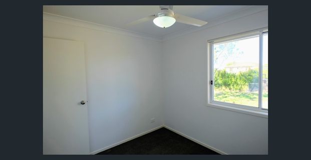 3 BEDROOM, 2 BATHROOM AIRCONDITIONED TOWNHOUSE - PERFECTLY LOCATED IN CENTRAL OXLEY - Photo 1