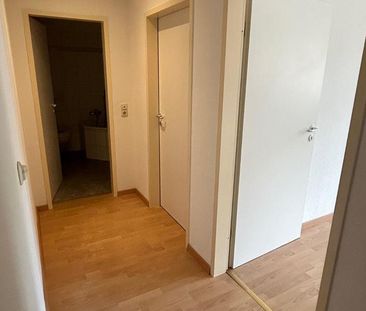 Geräumige 3-Raum Wohnung mit Einbauküche und 2 Bäder - Foto 6