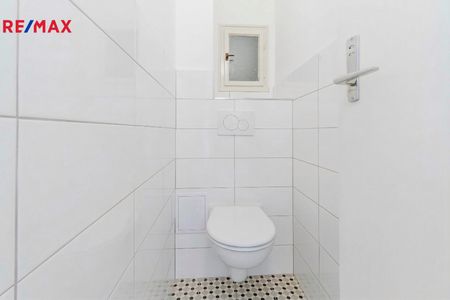 Pronájem bytu 2+kk v osobním vlastnictví 63 m², Praha 10 - Vršovice - Photo 3