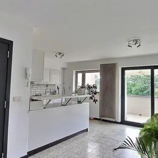 duplex - Photo 1