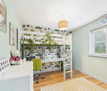 4 bedroom detached house to rent - Photo 4