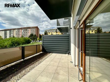 Pronájem moderního bytu 1+kk s velkou terasou na ulici Modřínová v Třebíči - Photo 5