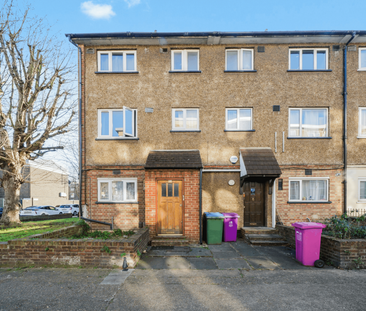 6 bedroom semi-detached house to rent - Photo 2 | Rentumo