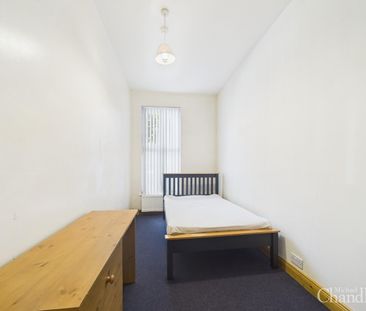 Apt 1 74 Fitzroy Avenue, Belfast, BT7 1HX - Photo 2